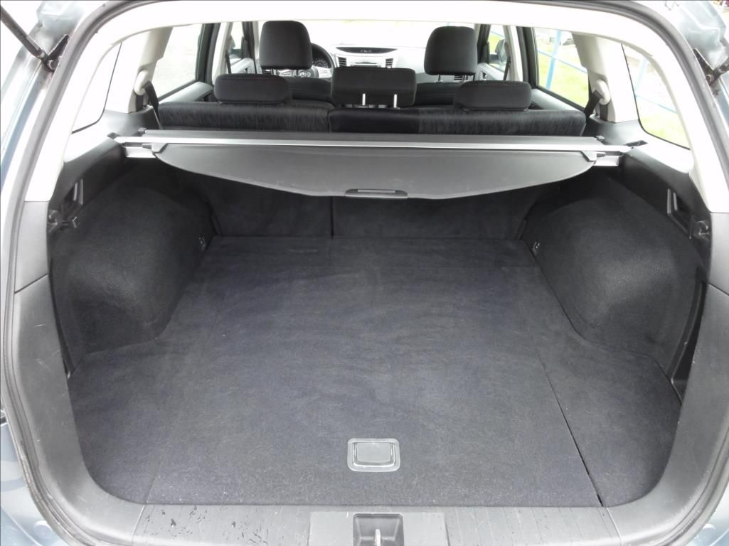 Subaru Legacy, 2,0 TOP stav Serviska 4X4 - fotka 6