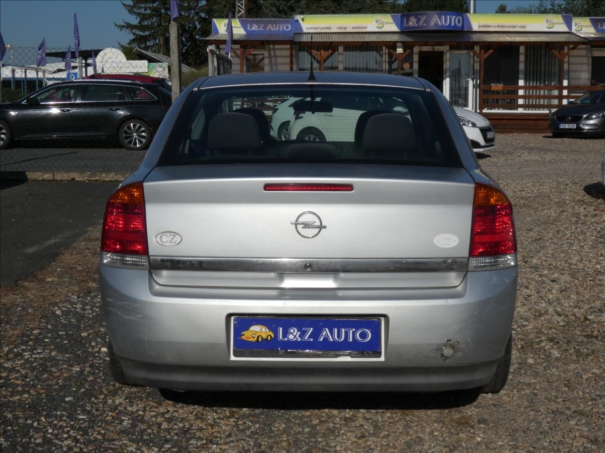 Opel Vectra, 2,2 i - fotka 5