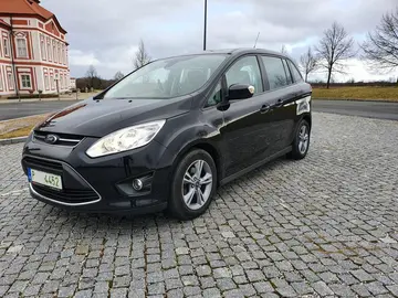 Ford Grand C-MAX, 1L 92kw, pěkný stav,  splátky