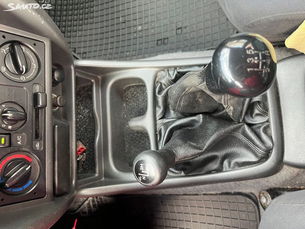 Mazda BT-50, fotka 14