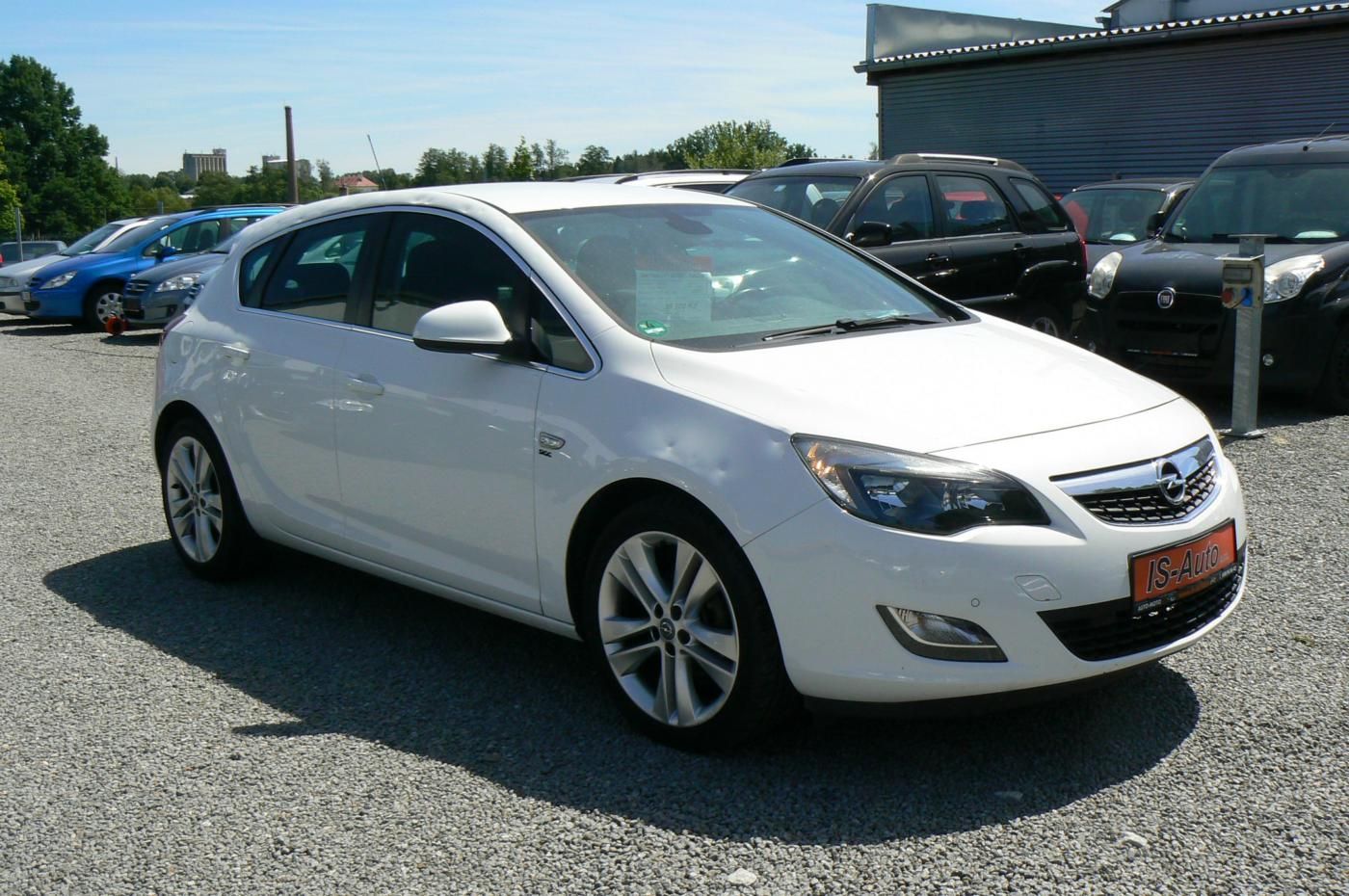 Opel Astra, 1,4 T -SPORT - KROUPY - fotka 2