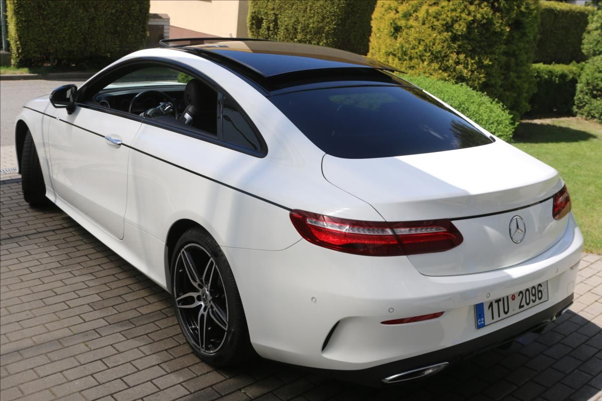 Mercedes-Benz Třídy E, 4 MATIC 1.maj ČR DPH,59TKM - fotka 4