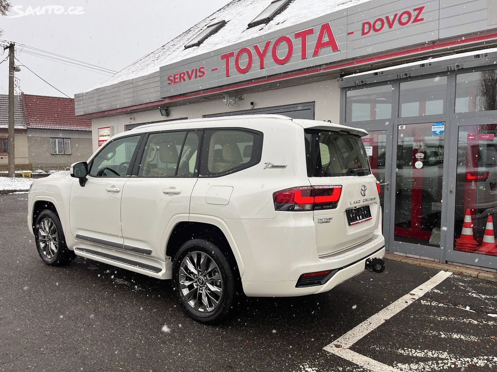 Toyota Land Cruiser 300, fotka 4