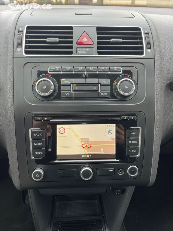 Volkswagen Touran, fotka 17