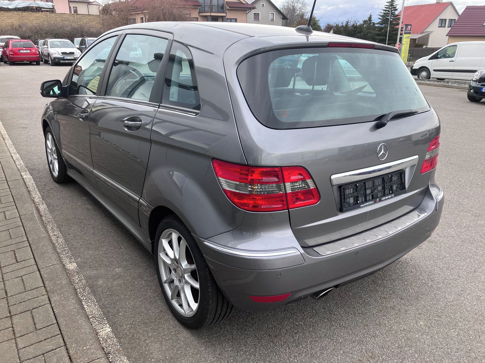 Mercedes-Benz Třídy B, B160 1,5i - fotka 4