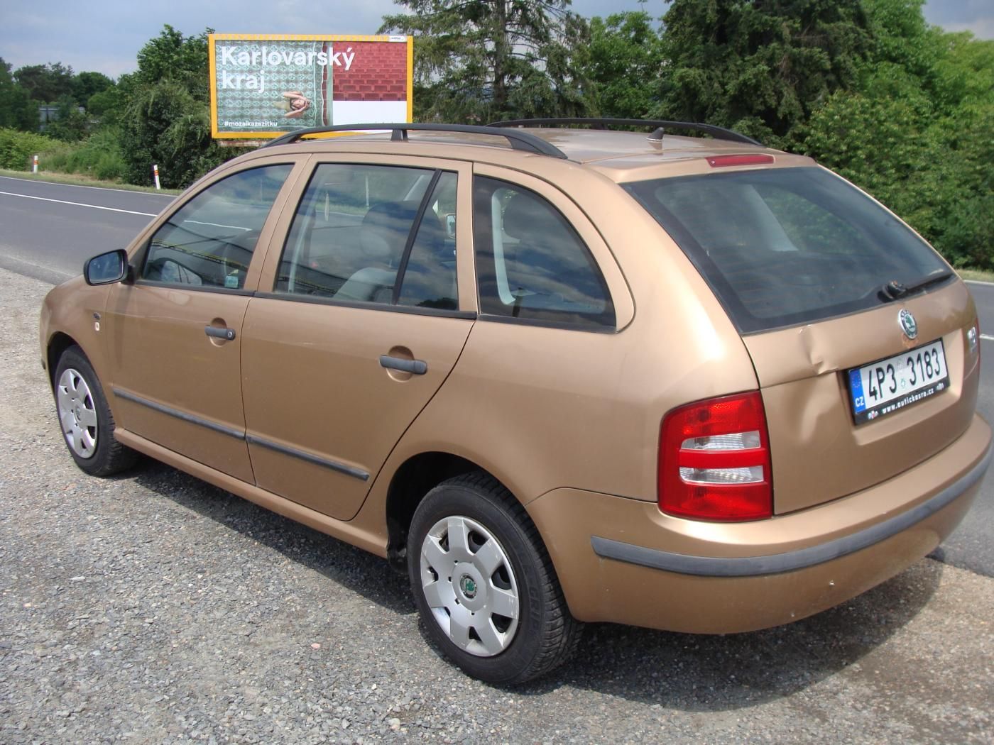 Škoda Fabia, 1.4 MPi, Koupeno v ČR - fotka 3