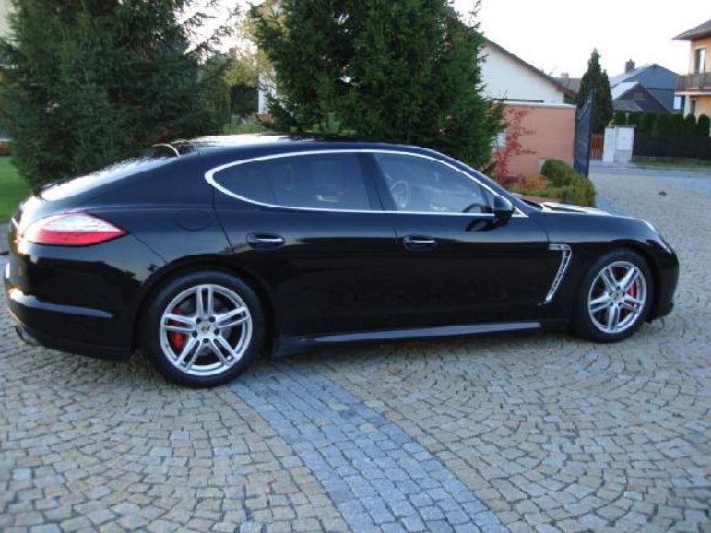 Porsche Panamera, TURBO NOVÉ V ČR PRVNÍ MAJITEL - fotka 6