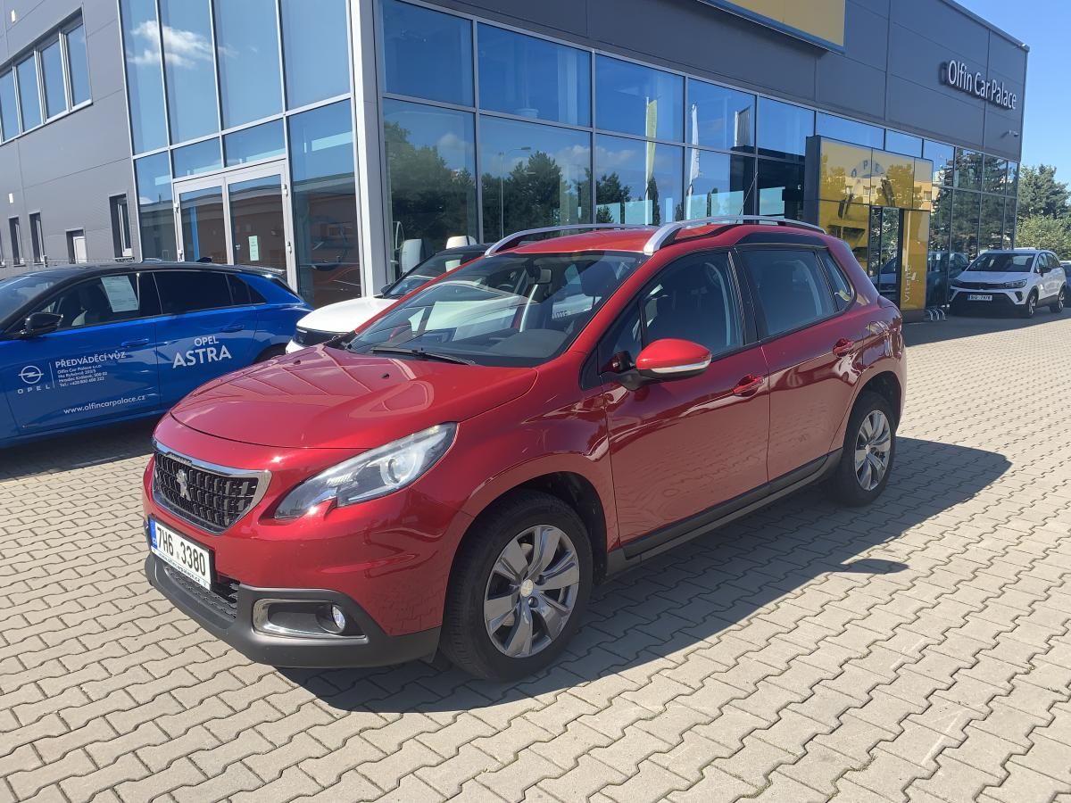 Peugeot 2008, ACTIVE 1.2i 81kW Automat Čr - fotka 3