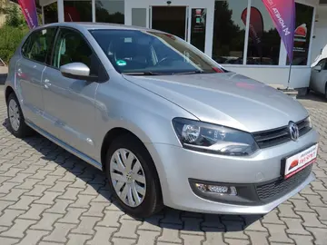 Volkswagen Polo, 1.4i 63kW -1.MAJ.-S.KNIHA