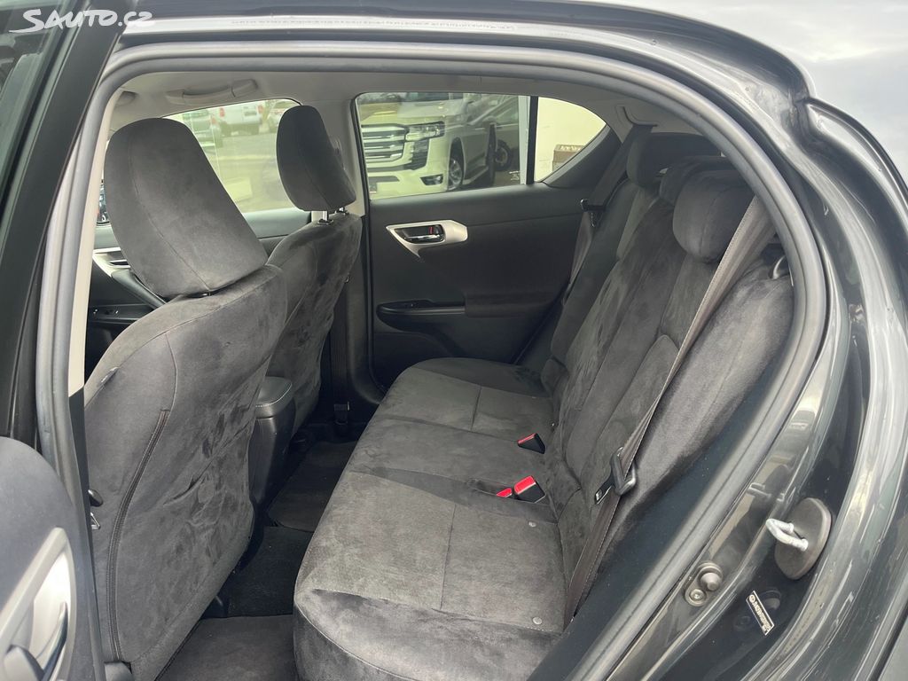 Lexus CT 200h, fotka 11