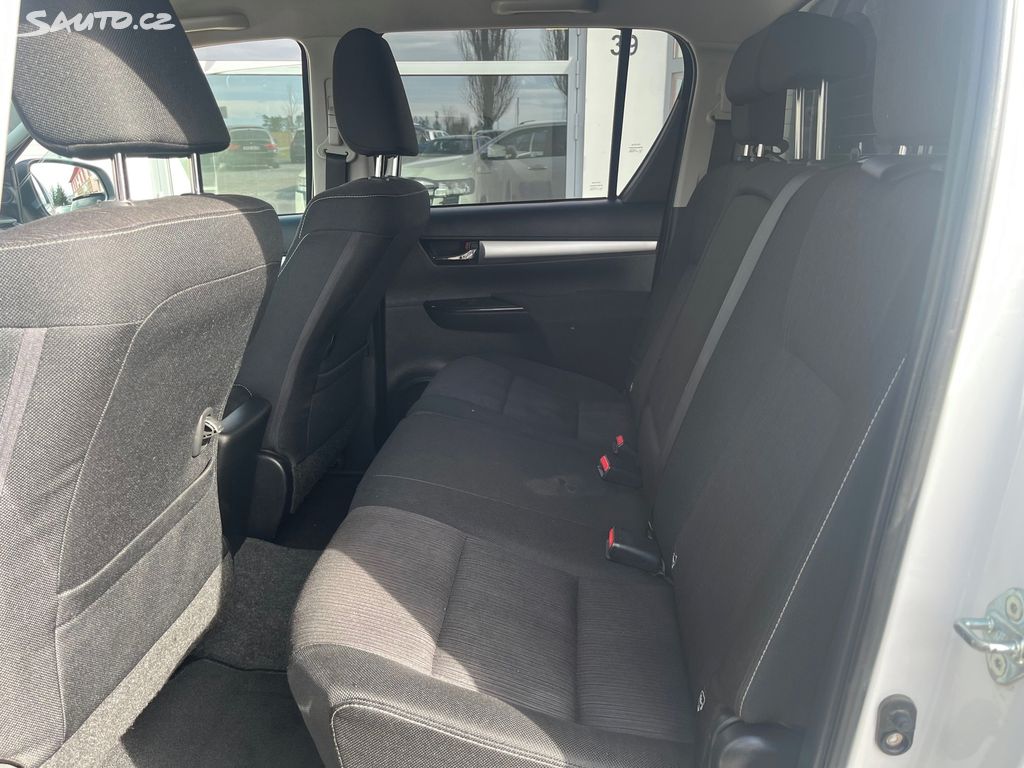 Toyota Hilux, fotka 10