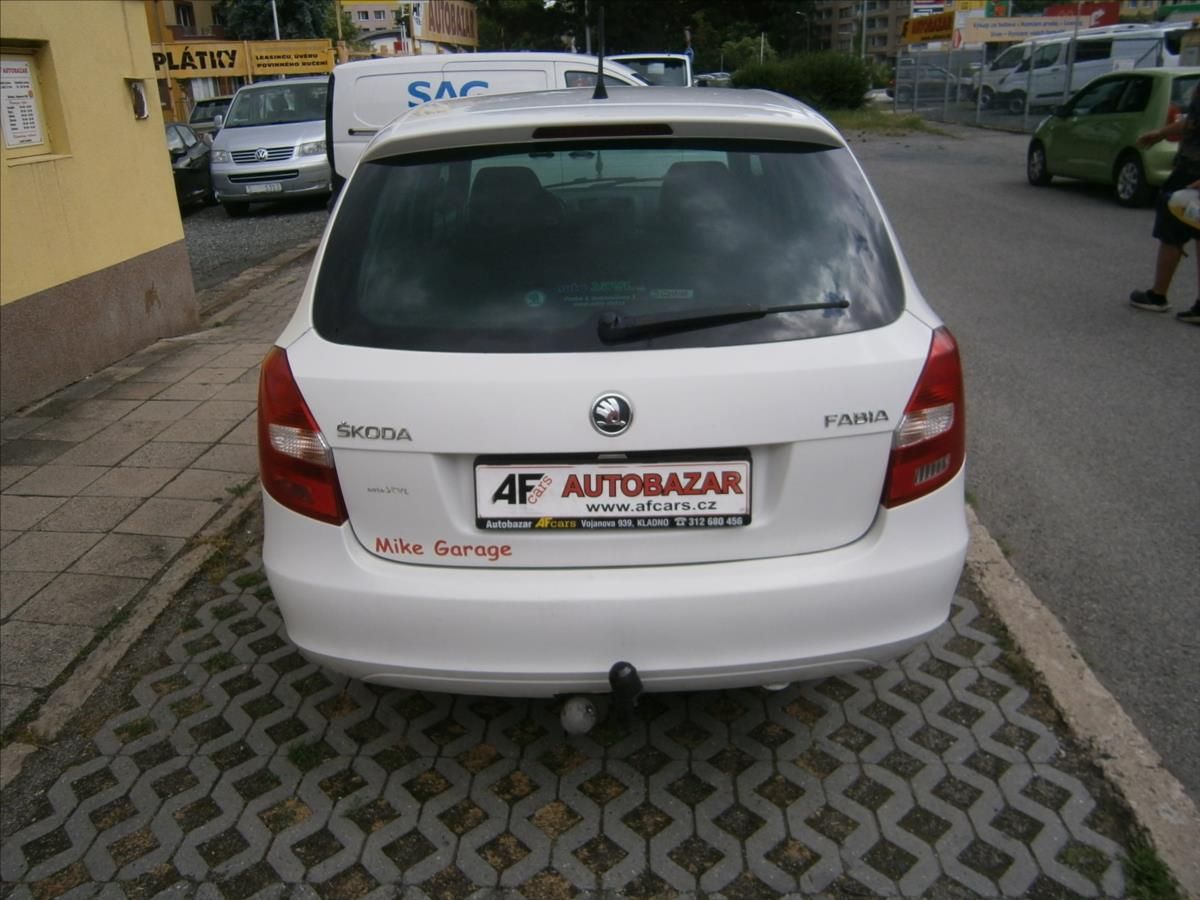 Škoda Fabia, 1,6 TDI  KOMBI KLIMA - fotka 5
