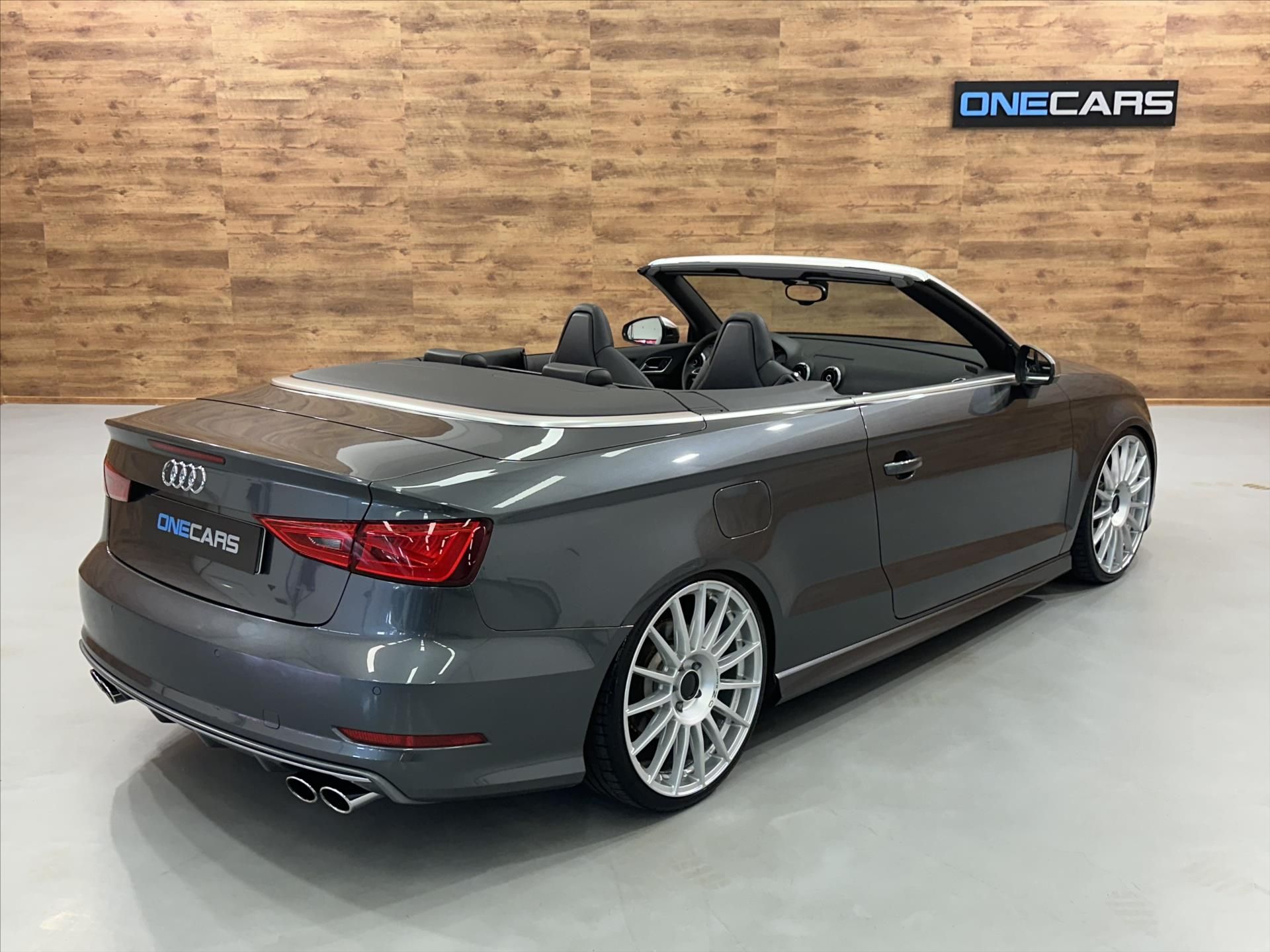 Audi S3, 2.0 TFSI Q S-TRONIC B&O - fotka 3