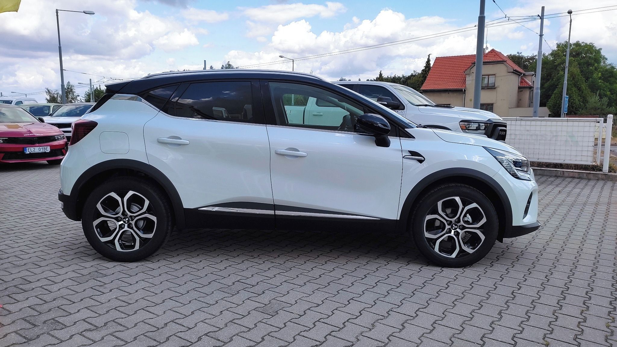 Mitsubishi ASX, Intense+ 1,3 DI-T Mild Hybrid - fotka 5