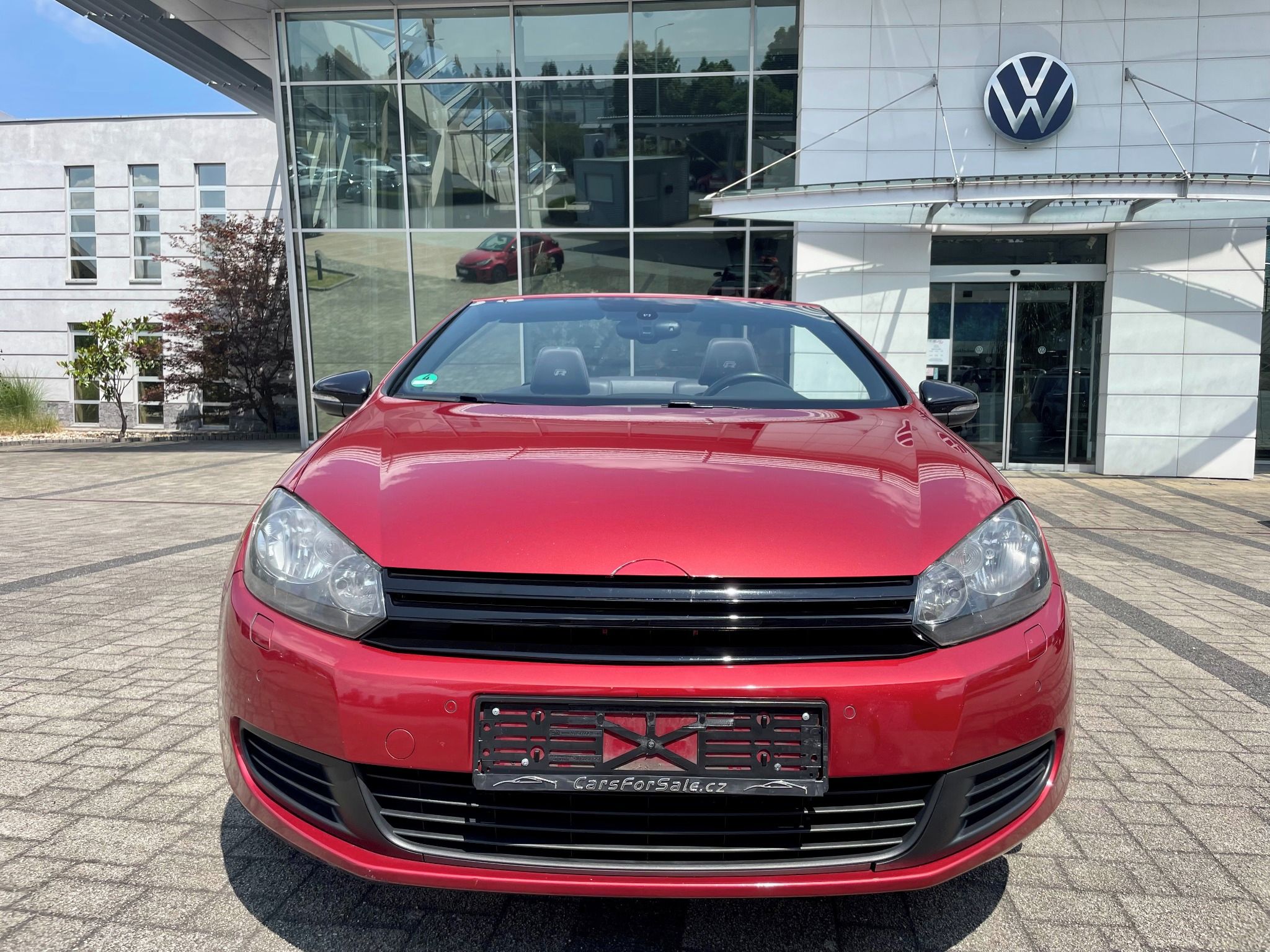 Volkswagen Golf, VI 2,0TDI DSG KABRIO R-Line - fotka 2