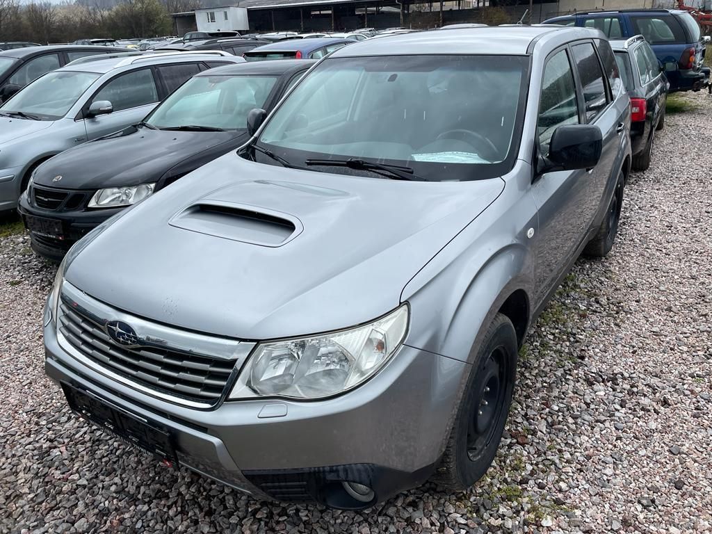 Subaru Forester, 2,0 TD  AWD  108 KW - fotka 6