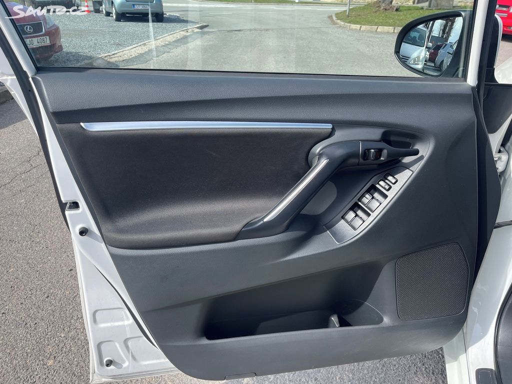 Toyota Verso, fotka 8
