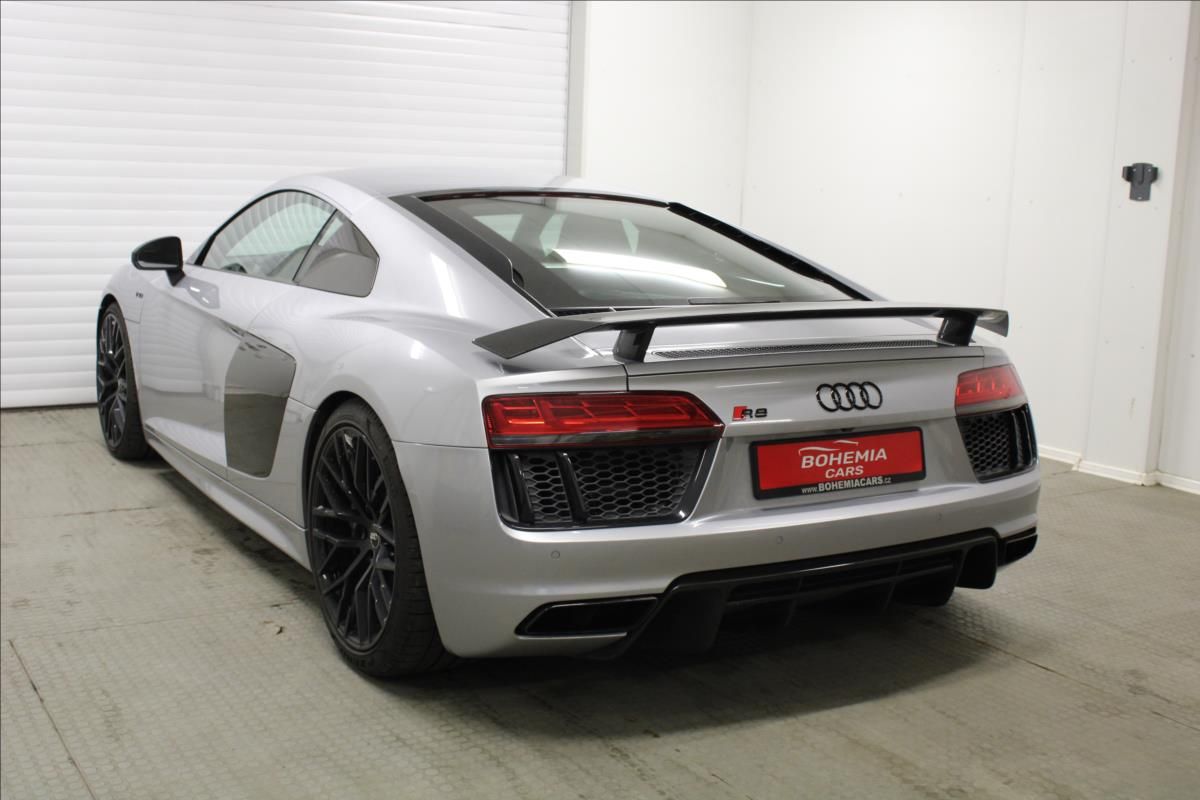 Audi R8, 5,2 FSI V10 plus QUATTRO Ceram - fotka 6
