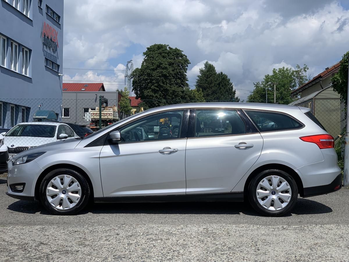 Ford Focus, 1.6i PŮVOD ČR KLIMA odp.DPH - fotka 4