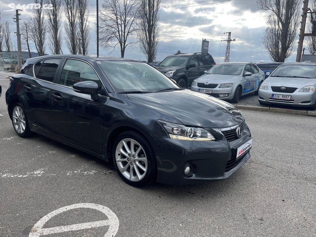 Lexus CT 200h, fotka 8
