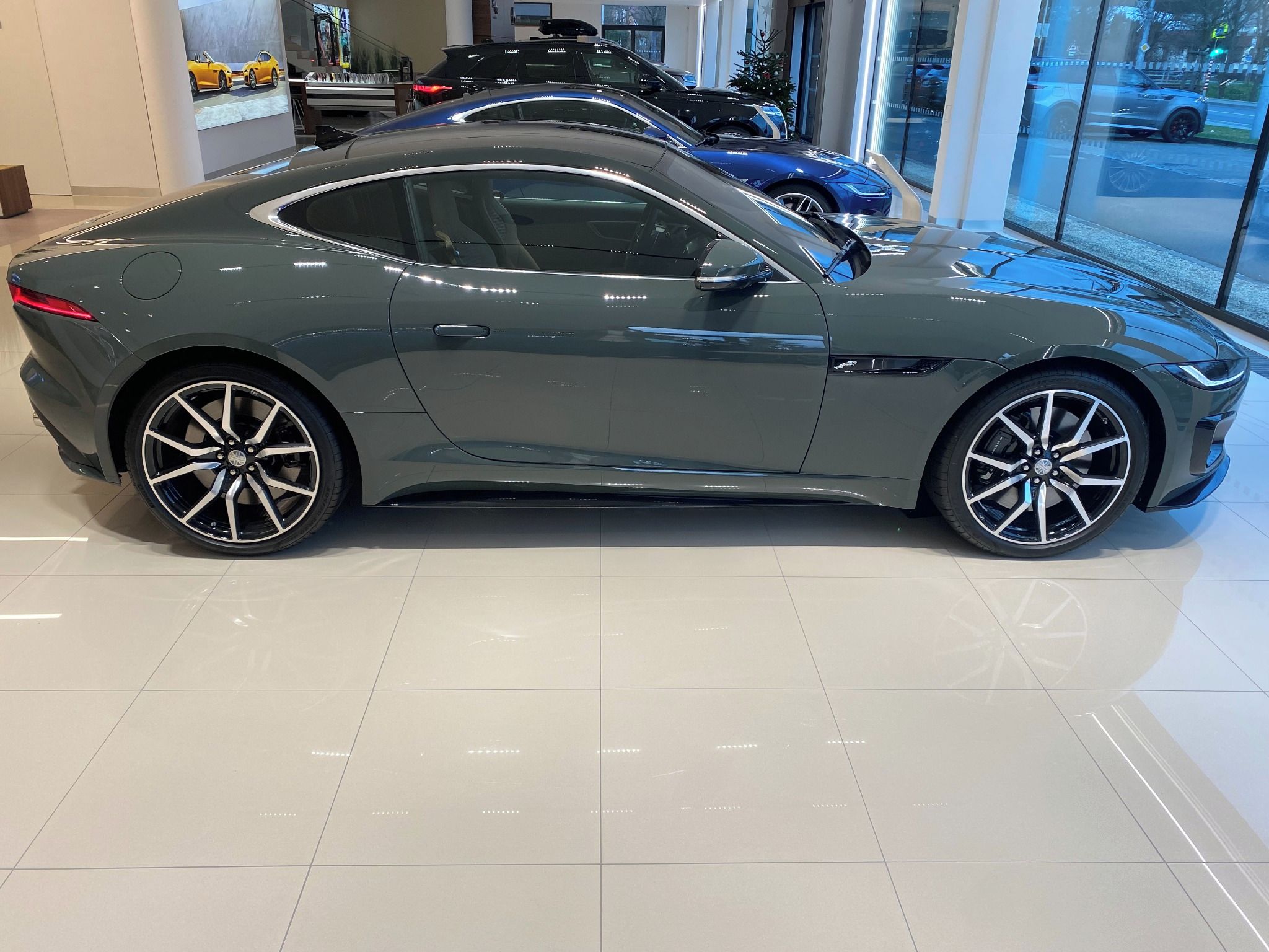 Jaguar F-Type, 5,0 P575 Heritage 60 edition - fotka 5