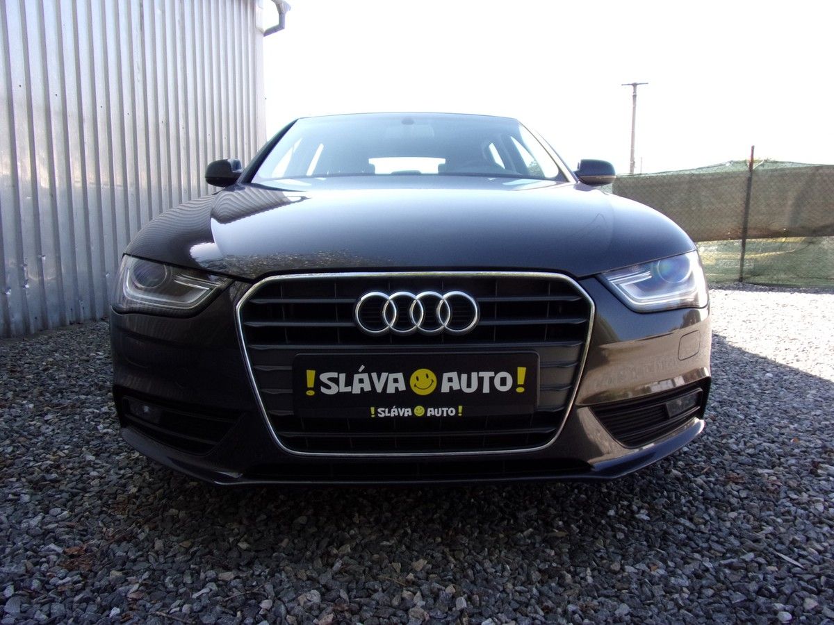 Audi A4, 2.0 TDi 100kW @@PĚKNÁ@MANUÁL@@ - fotka 2