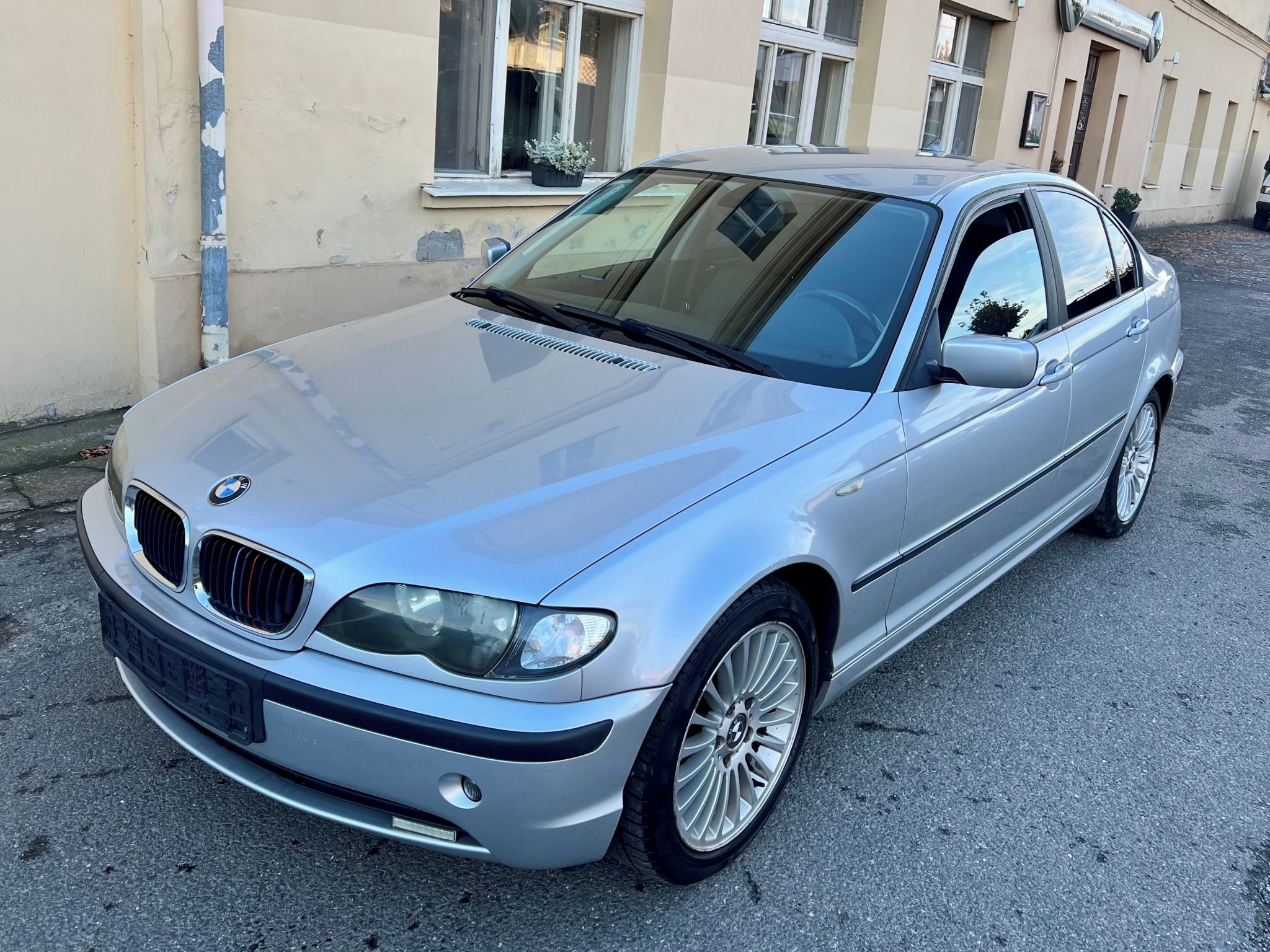 BMW Řada 3, e46 320i 105kW facelift. - fotka 2