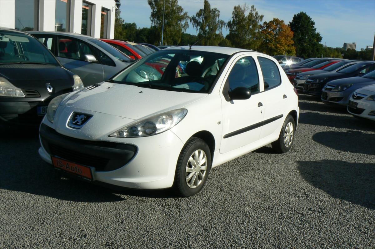 Peugeot 206, 1,1