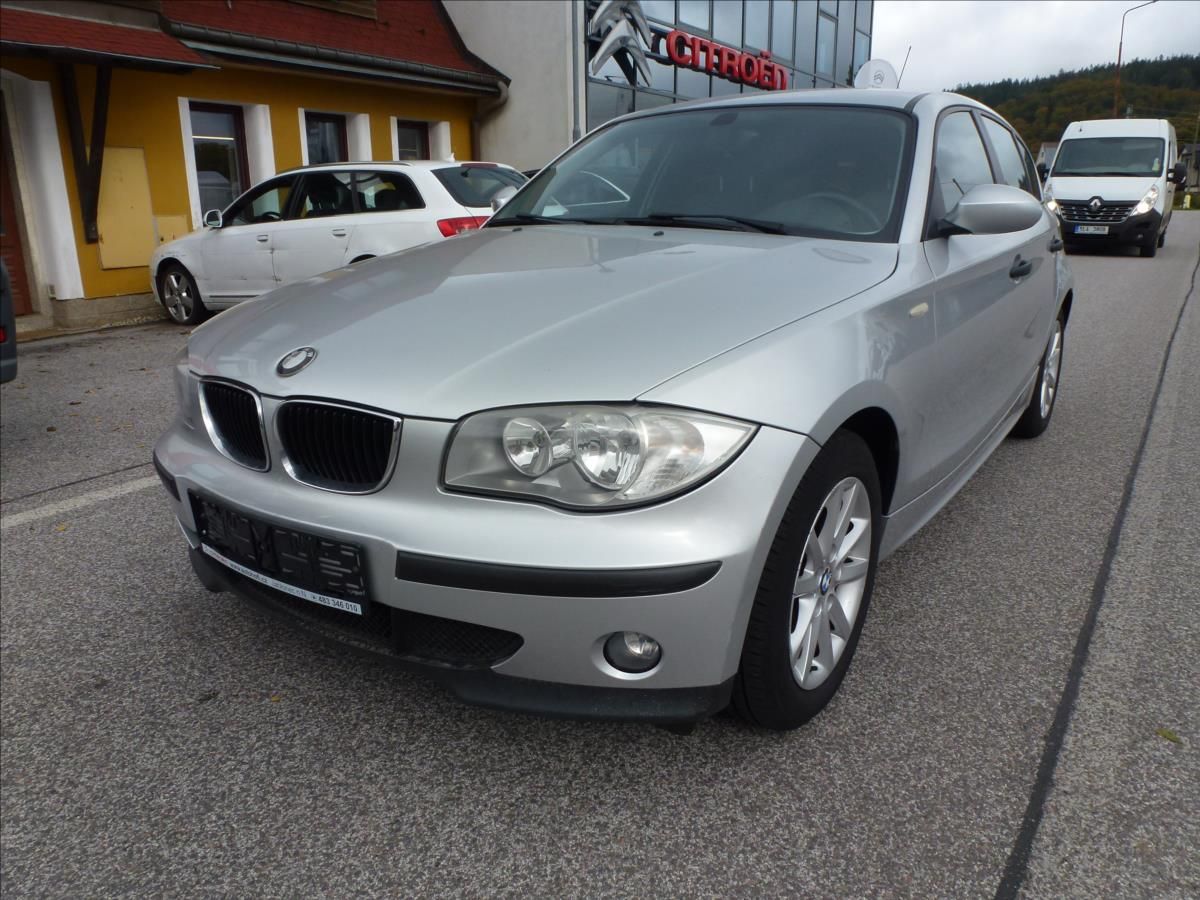 BMW Řada 1, 1,6 116i - fotka 2