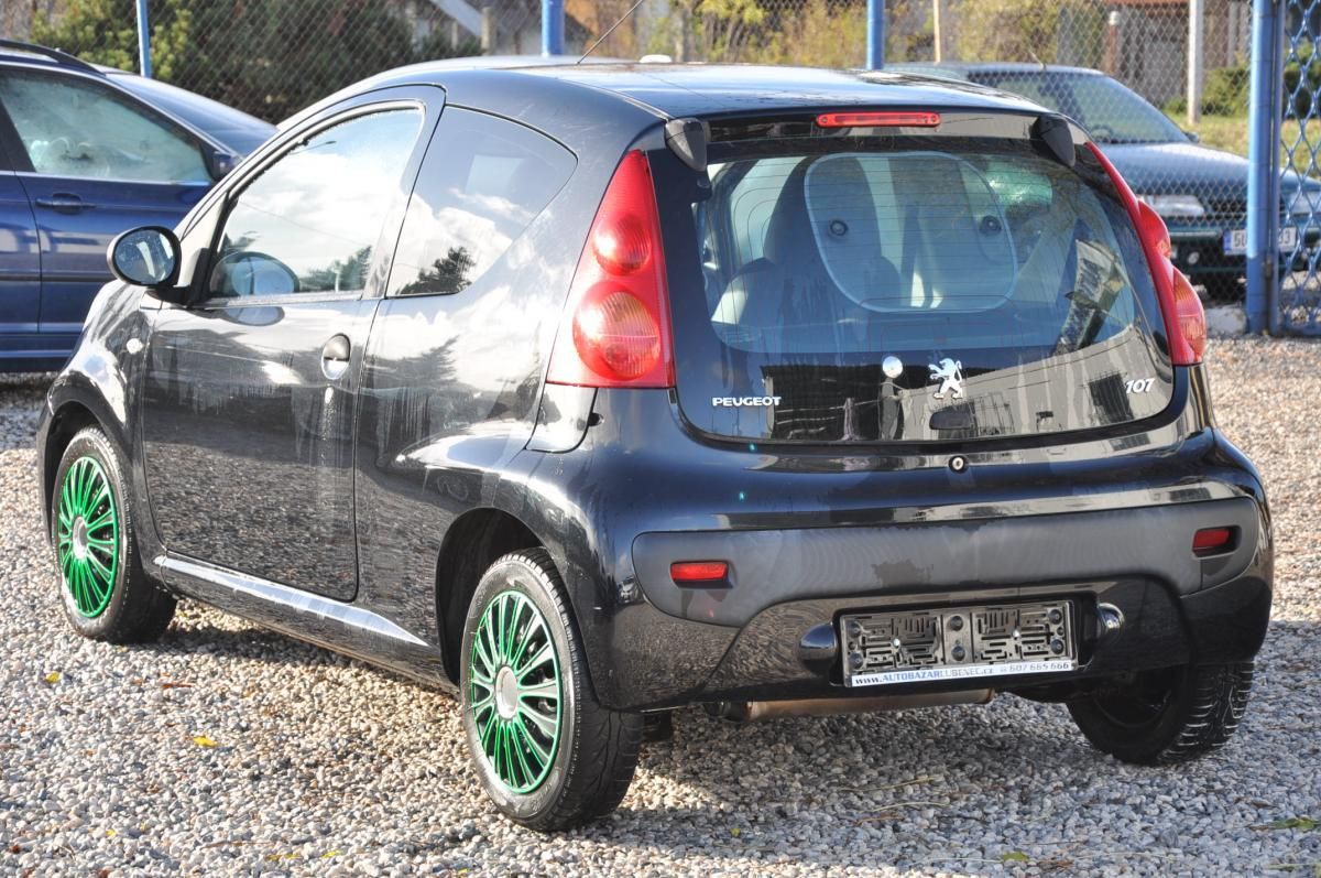 Peugeot 107, 1.0i 50kW - fotka 4