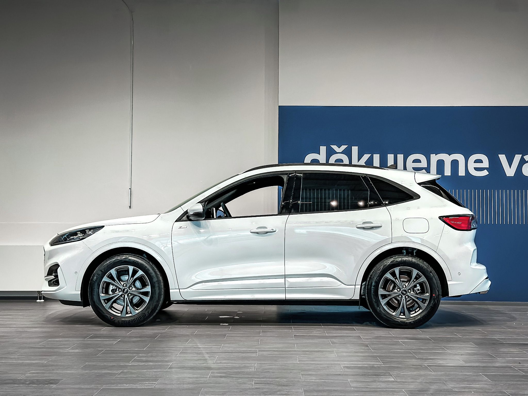 Ford Kuga, ST-LINE 2,5 Duratec Hybrid - fotka 3