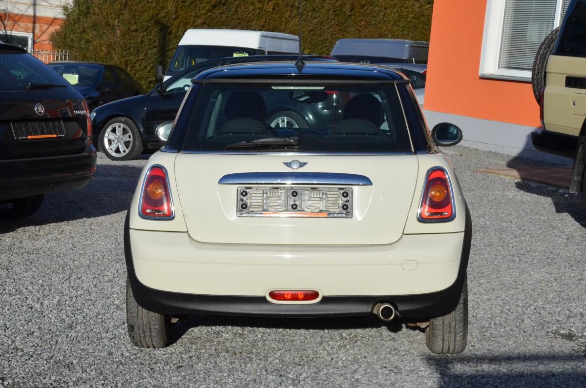 Mini Cooper, 1.6 D 80kW / KLIMATIZACE - fotka 5