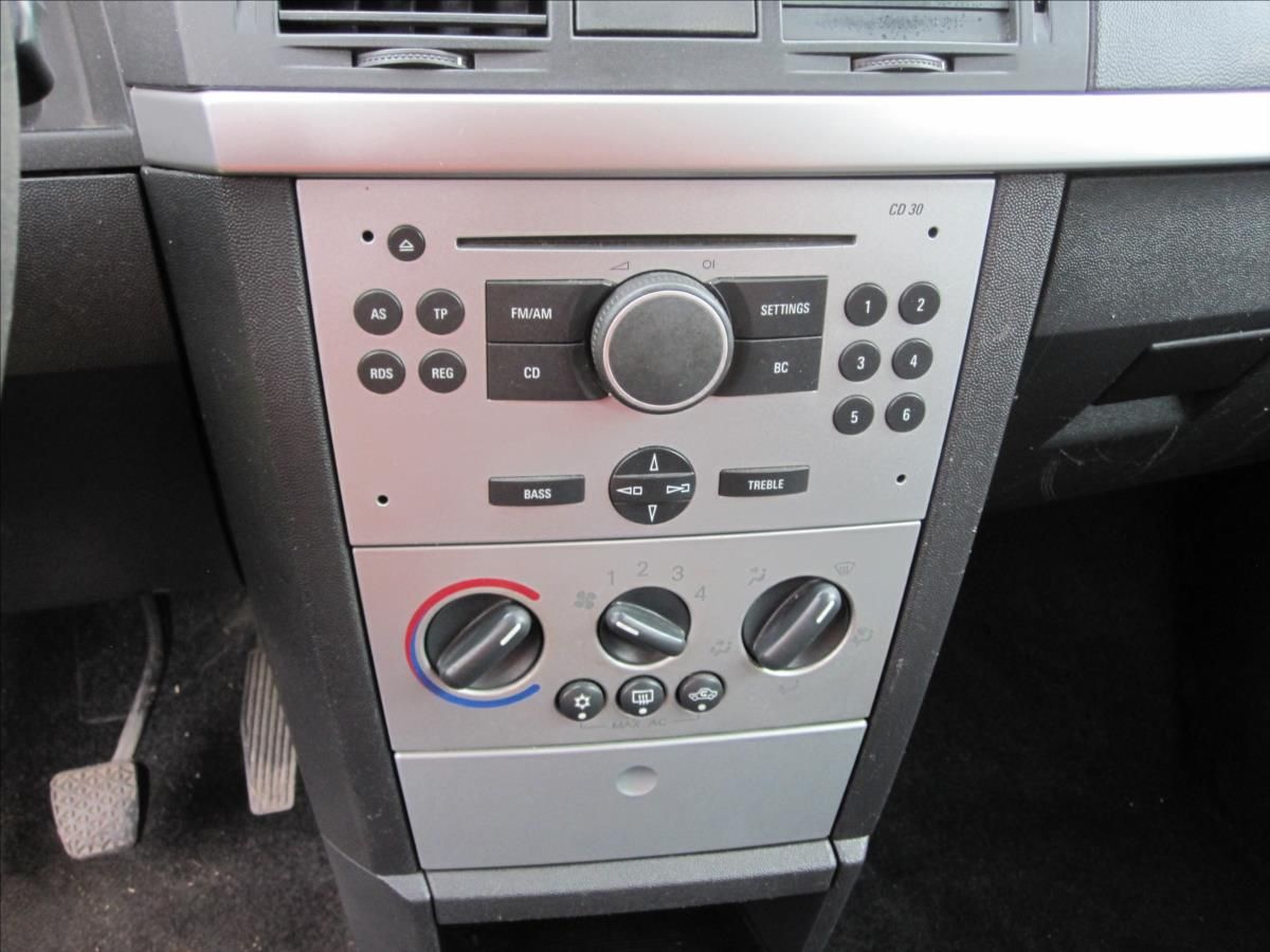 Opel Meriva, 1,4 16V Essentia - fotka 6
