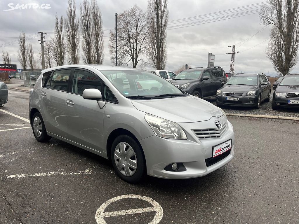 Toyota Verso, fotka 7