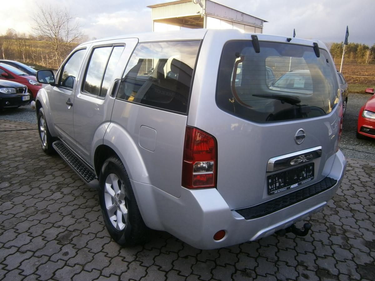 Nissan Pathfinder, 2.5DCi 140kw,4x4,serviska - fotka 5