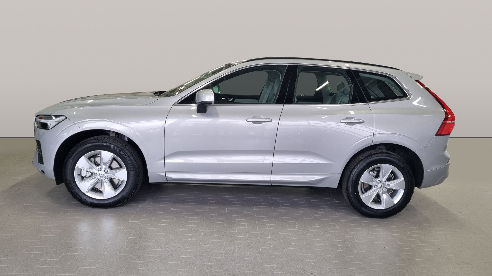 Volvo XC60, B4 2.0L 197+14 HP AT8 AWD CORE - fotka 6