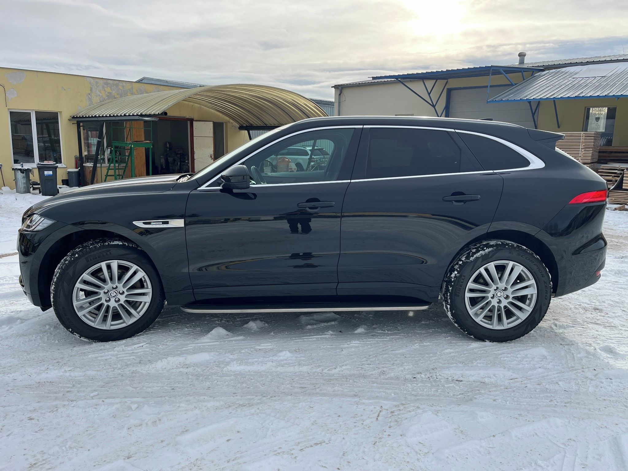 Jaguar F-Pace, 30d R-SPORT 221kW - fotka 3