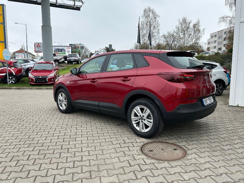 Opel Grandland, 1,2 Turbo 96 kW MT6 - fotka 3