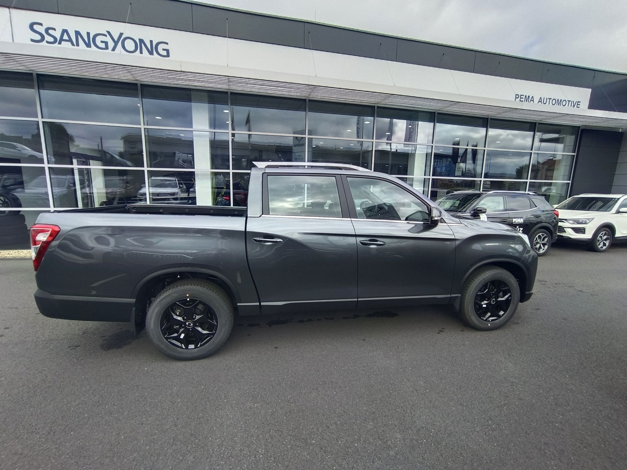 SsangYong Musso, Grand Premium 4x4 AT - fotka 4