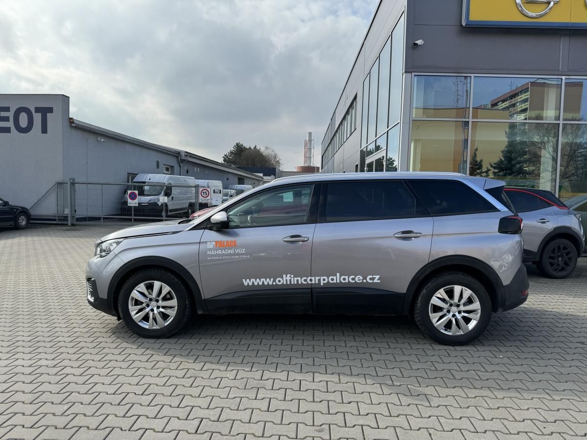 Peugeot 5008, Active 1.6HDi 88kW AT6 Navi - fotka 6