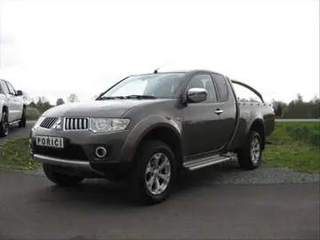 Mitsubishi L200, 2,5 DI-D (178k) Double Cab