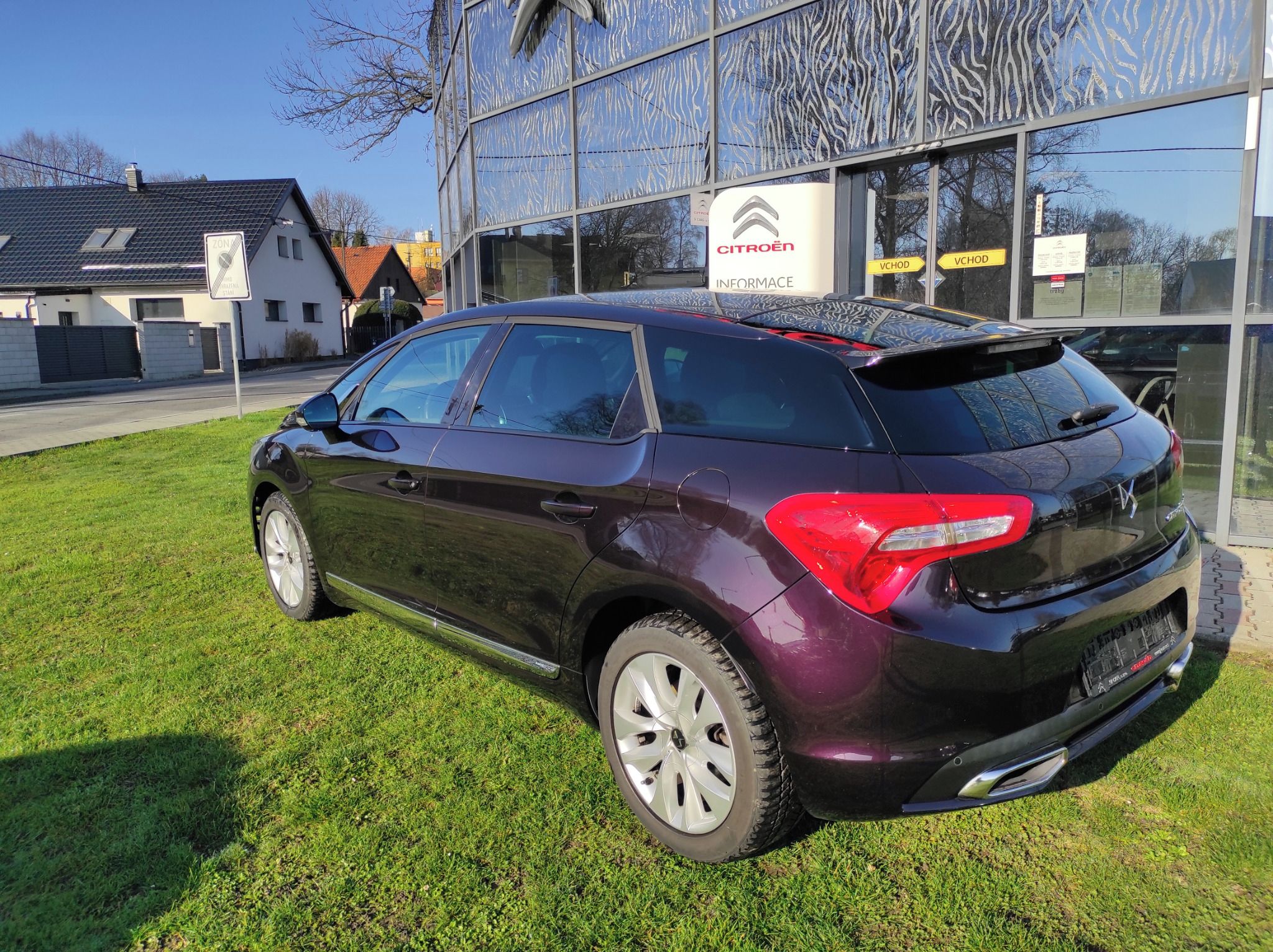 Citroën DS5, 2.0 HDi EAT6 - fotka 6
