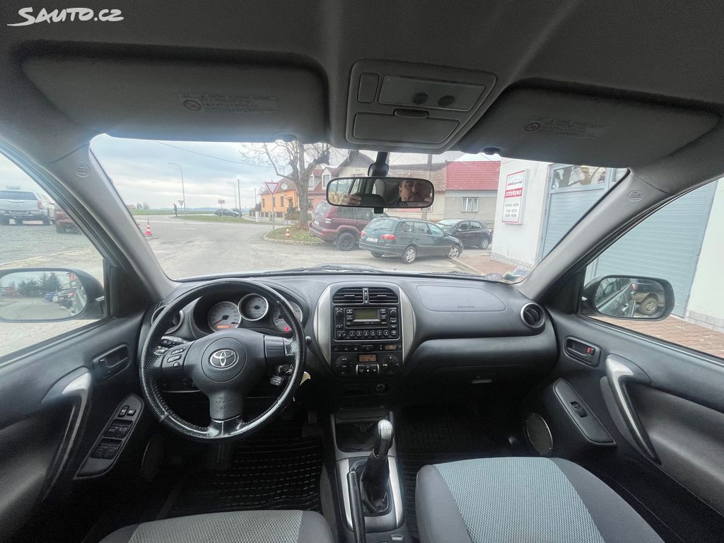Toyota Rav4, fotka 15