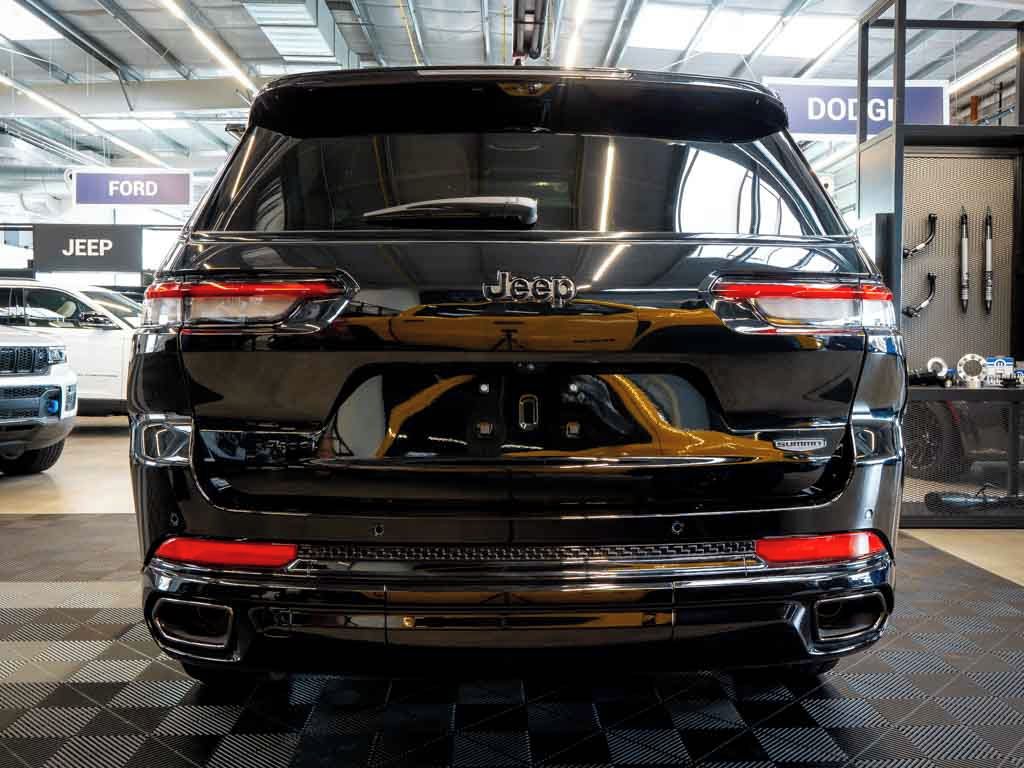 Jeep Grand Cherokee, 5.7 Summit Reserve L V8 HeadUp - fotka 4