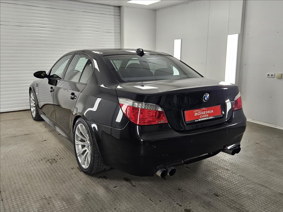 BMW M5, 5,0 M5  e60 V10 SERVIS - fotka 6