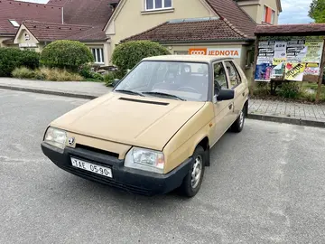 Škoda Favorit, 136 LUX, 1989, 1. majitel