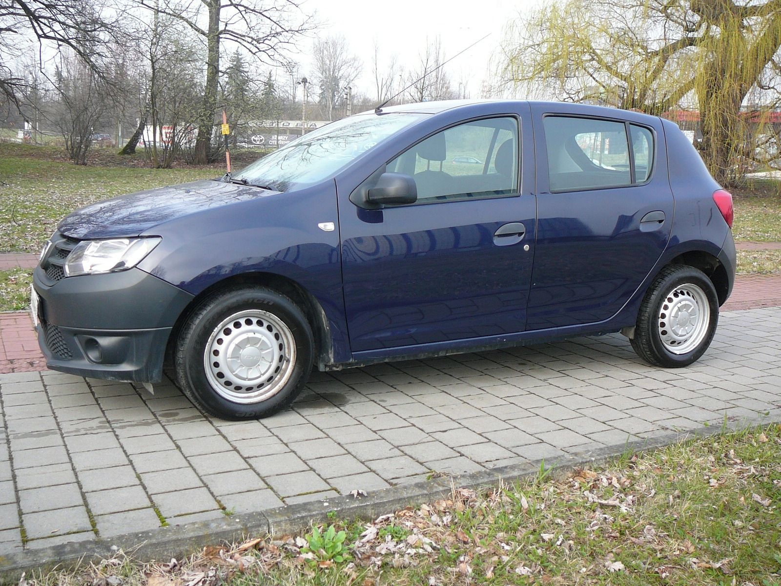 Dacia Sandero, 1.2i 54kW ČR 1MAJ LPG - fotka 2