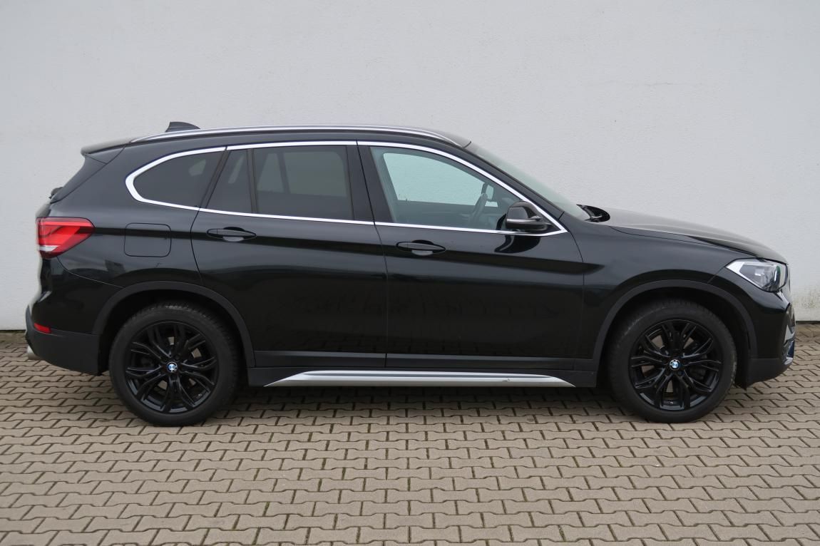 BMW X1, xDrive20d - fotka 5