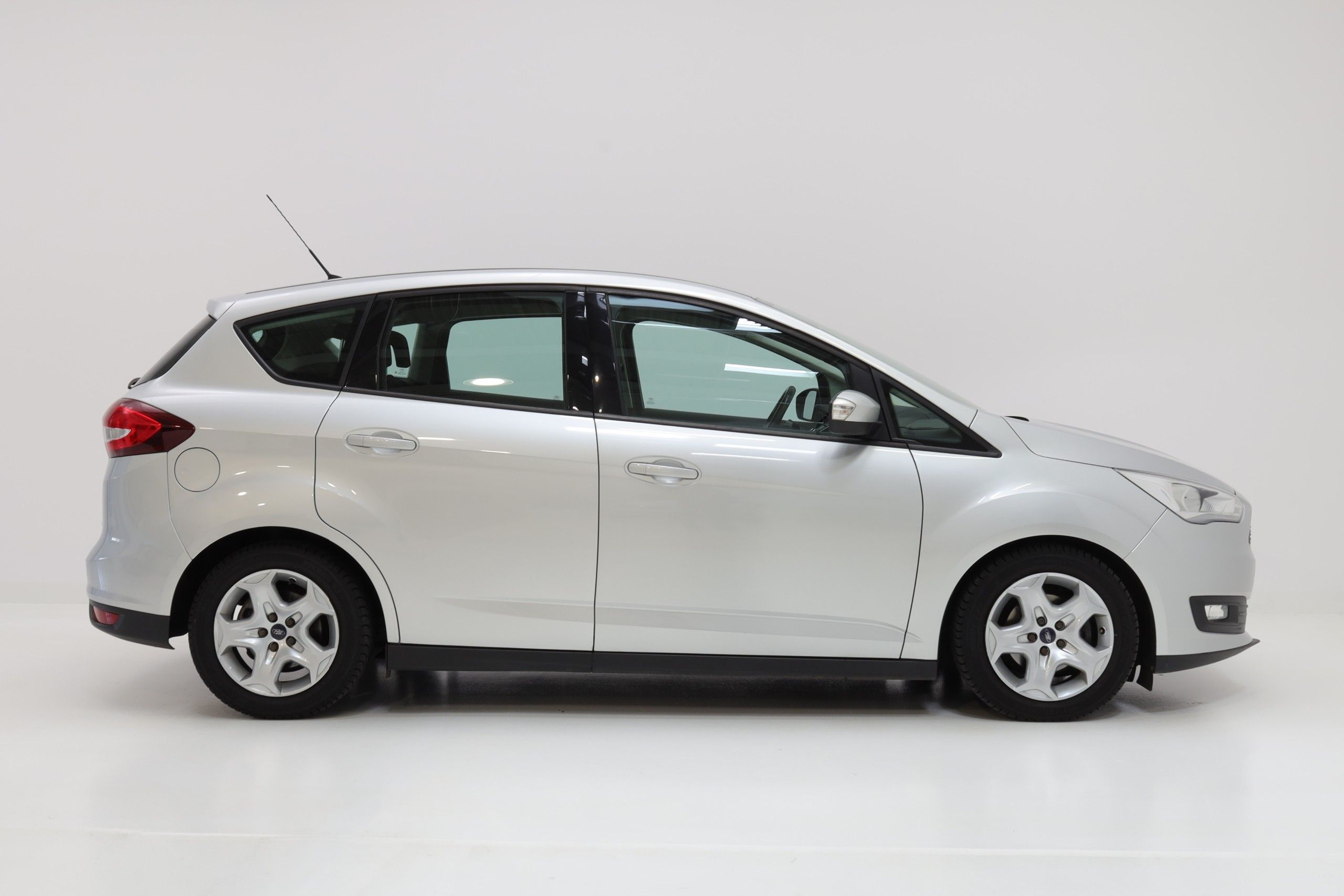 Ford C-MAX, 1.maj, pravidelný servis,ČR - fotka 5