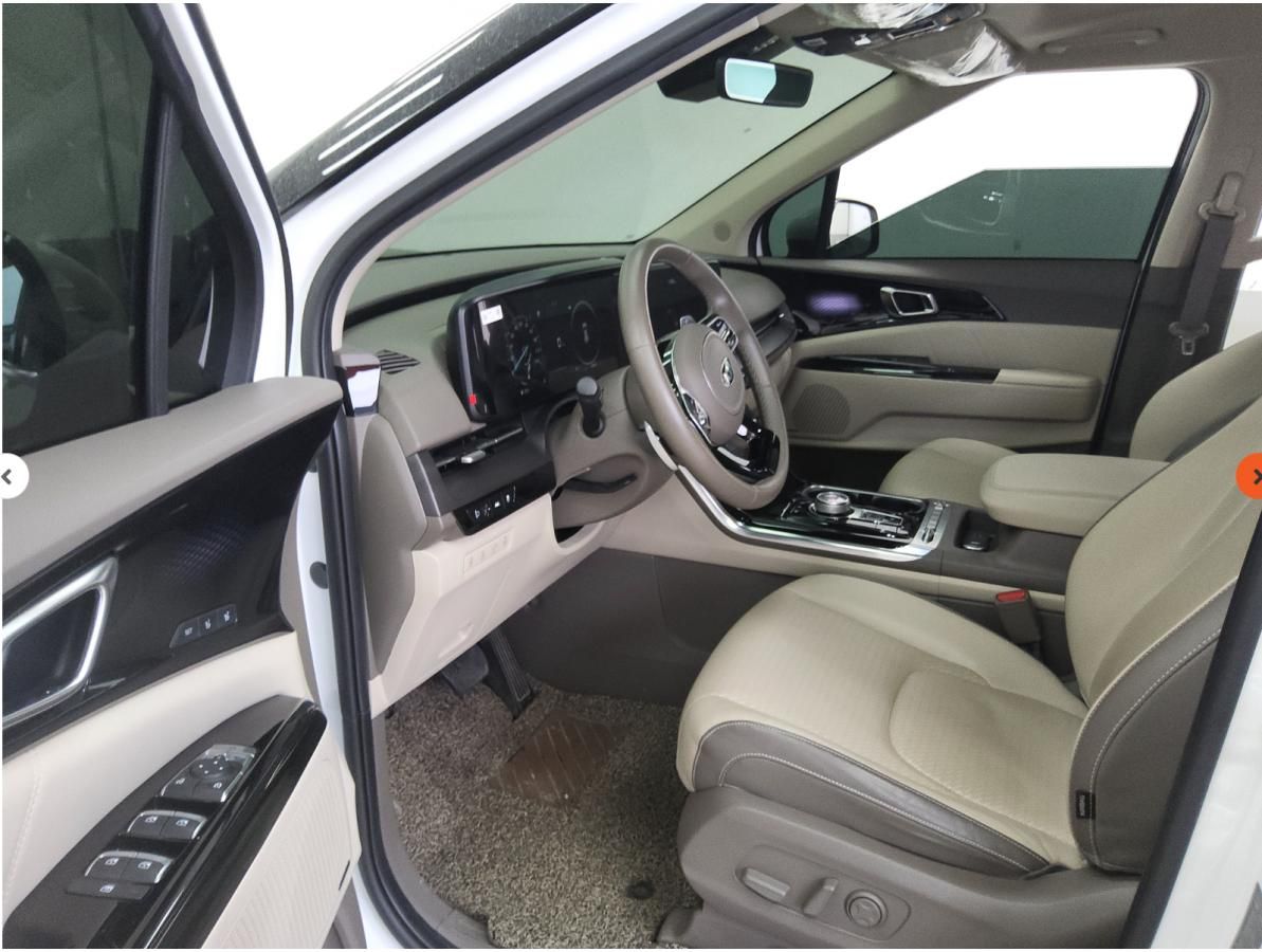 Kia Carnival, 3.5 V6 7míst - ihned k odběru - fotka 5